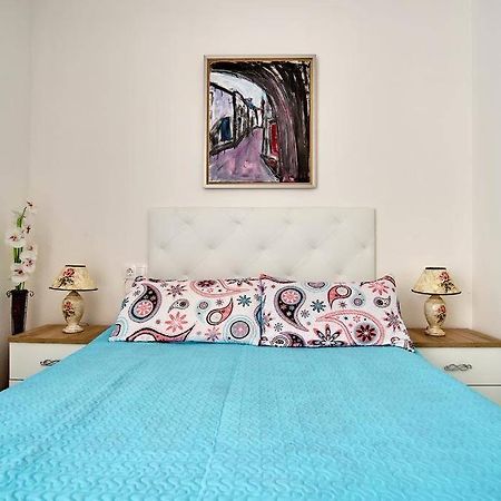 Cozy Studio Apartment Near The Beach Torrevieja Ngoại thất bức ảnh