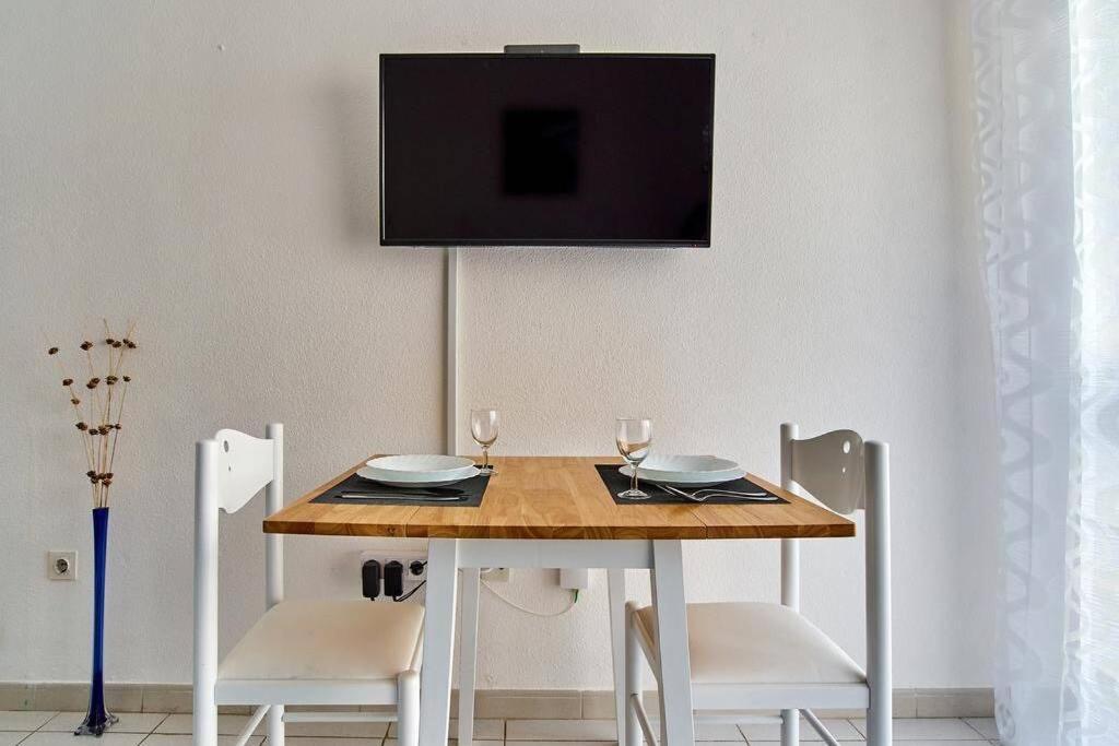 Cozy Studio Apartment Near The Beach Torrevieja Ngoại thất bức ảnh