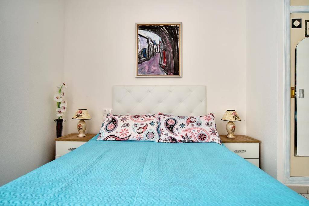 Cozy Studio Apartment Near The Beach Torrevieja Ngoại thất bức ảnh