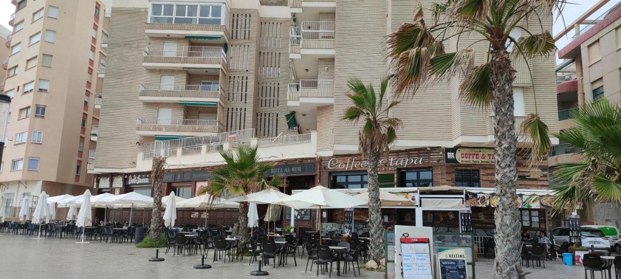Cozy Studio Apartment Near The Beach Torrevieja Ngoại thất bức ảnh